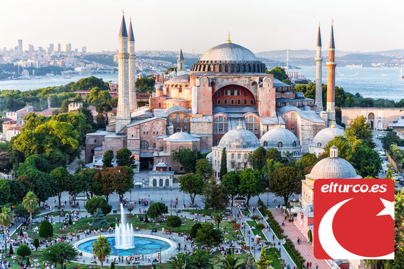 ¿Qué lugares turísticos no te puedes perder en Estambul?